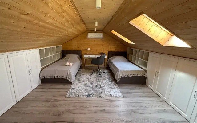 S Panoramnym Vidom Na Gory Private House