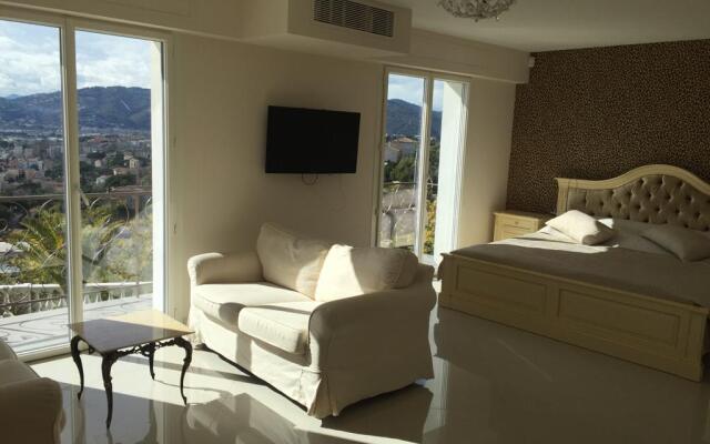 Вилла Солея