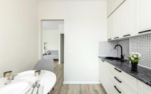 Na Uritskogo 12А Flat