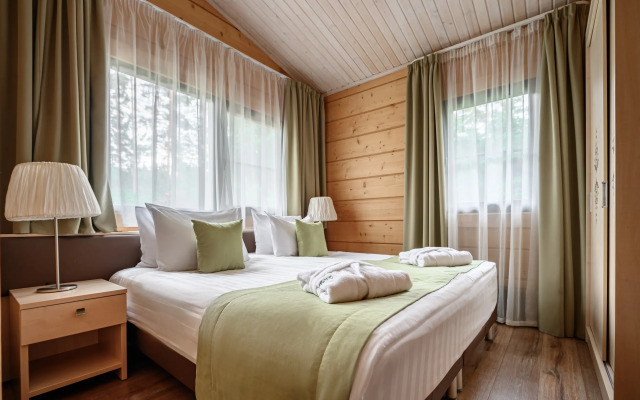 Okhta park Chalet