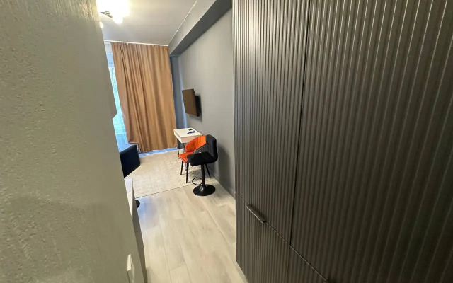 Komfortnaya V 5 Minutakh Ot Metro Elektrozavodskaya Flat