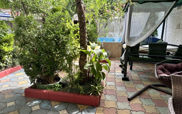 Lazurnyij Briz Guest house