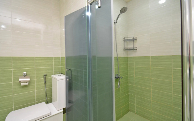 Prostornaya Kvartira na Severnom Prospekte, Hh533 Flat