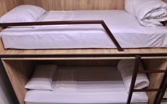 Halva Hostel