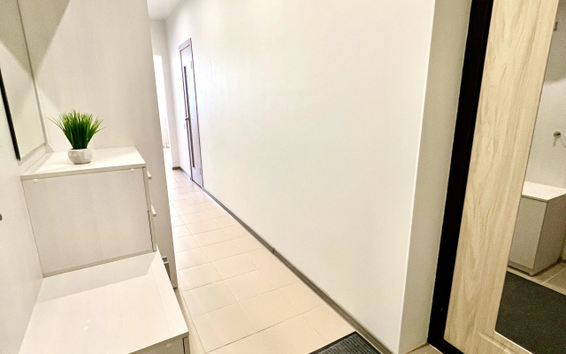 Uutnye Apartamenty v ZK Raduznyj Luks (ul. Solnecnaa 18)