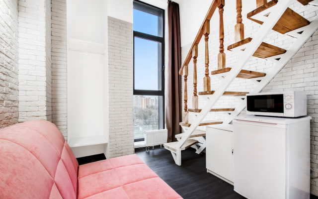 Dvuhurovnevyij Loft V 5 Min Ot M.Seligerskaya Apartments