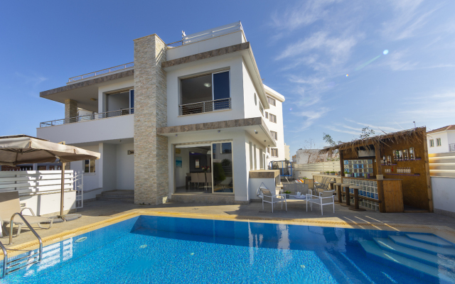 Seafront Protaras Luxury Resort Villa