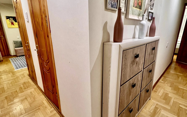 Khudozhestvennaya v tsentre Minska Flat