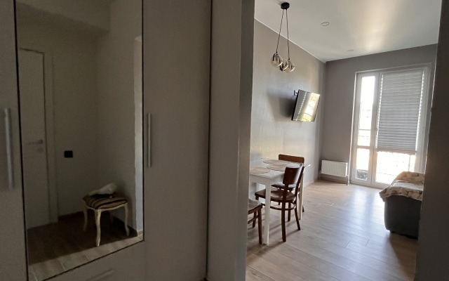 Kvartira-studiya v samom zelenom rayone Sochi Flat