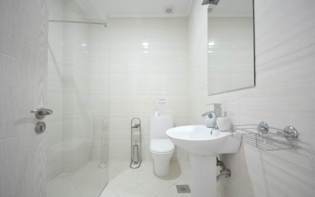 Sea Breeze LUX 1/4 Apartments