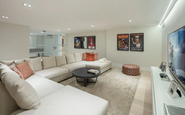All About Villa Breeze