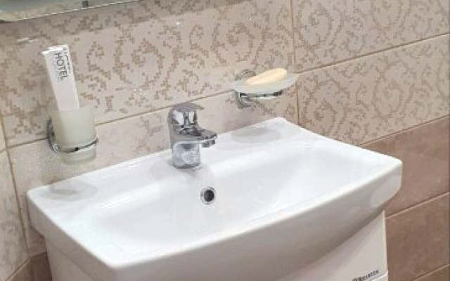 Zhk Chernomorskiy 2-51 Apartments