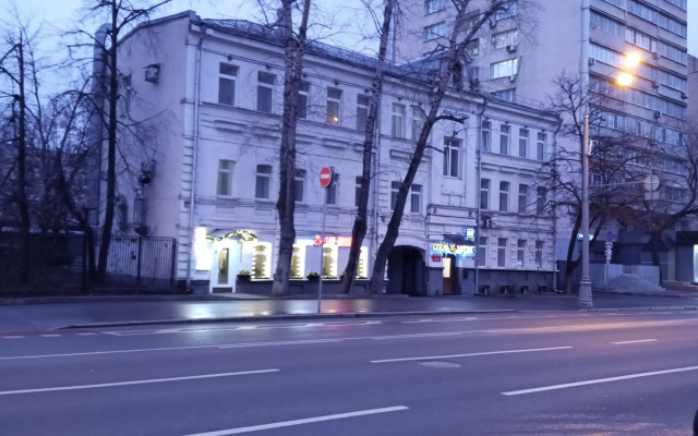Zarechie Hotel