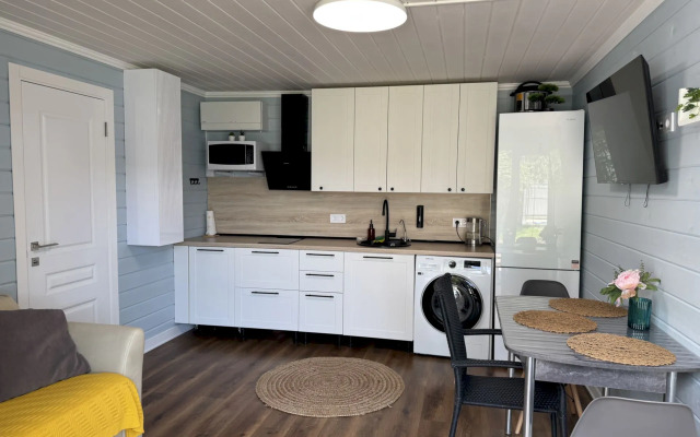 Частный Дом 550 с Тёплым бассейном Сауна Мангал Голубая Бухта