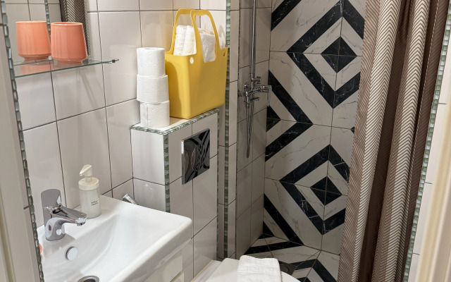 Zelenye Apartamenty Poyuschie Fontany Komsomola 13 Apartments