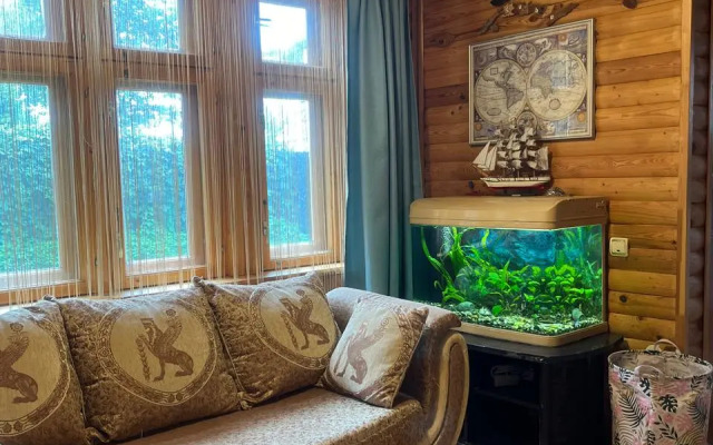 Uyutny Dom V Sosnovom Lesu Private house