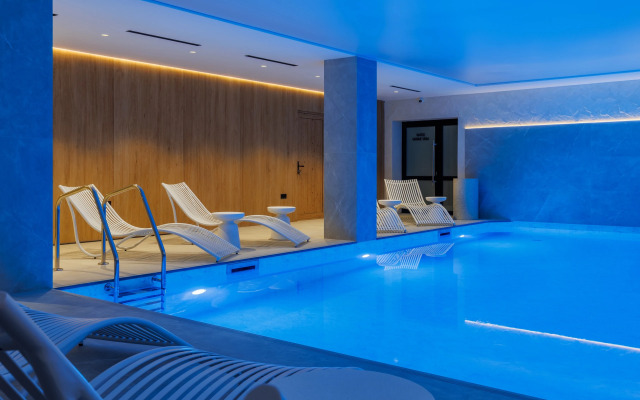 Отель Dombay Winter Hall