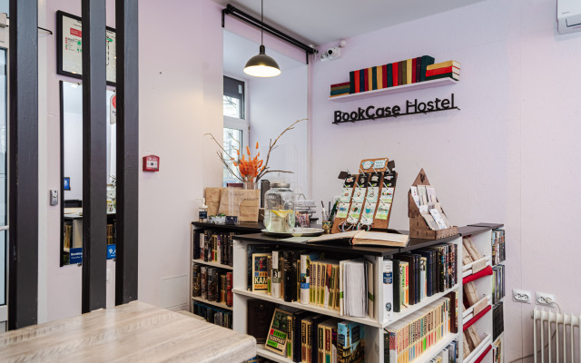 BookCase Hostel