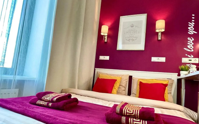 Квартира Крacивaя дизайнеpская студия в центpе Mоcквы