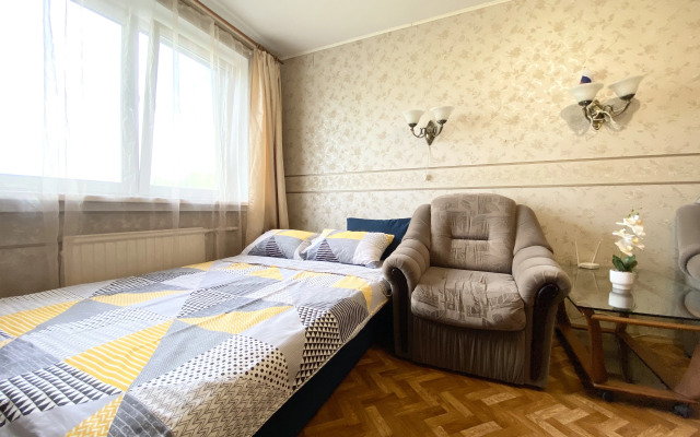 Kvartira U Metro Grazhdanskiy Prospekt Apartments
