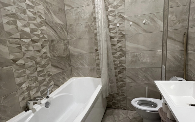 Квартира с евроремонтом и высокими потолками в исторической части города