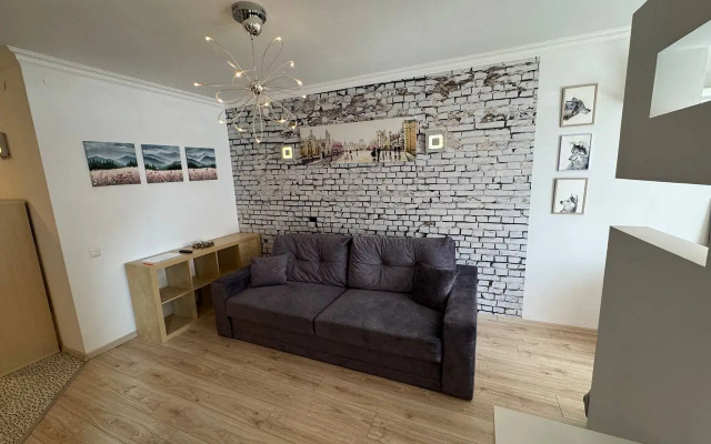 V Tsentralnom Rayone Flat