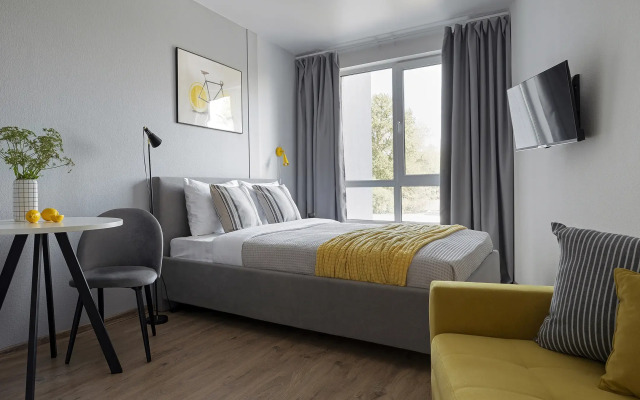 Апартаменты у парка с озером в Петербурге