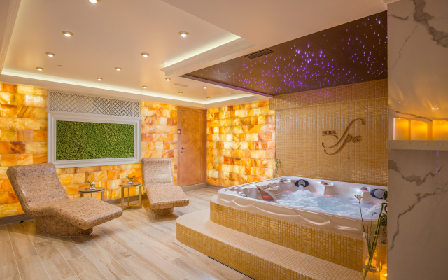 Nobil Luxury Boutique Hotel