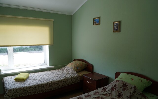 Отель Сеть гостиниц "Домашний Очаг"