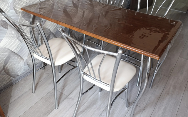 Dvuhkomnatanaya s Dvumya Lodzhiyami Flat