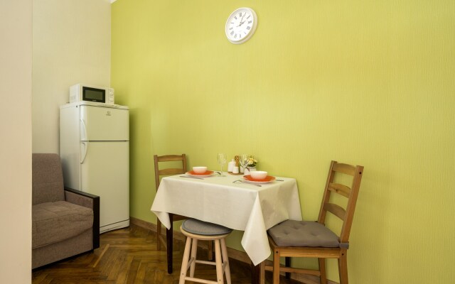 Studiya Na Vasilyevskom Ostrove Flat