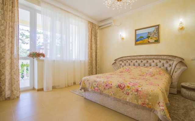 Mirazh Foros Guest house