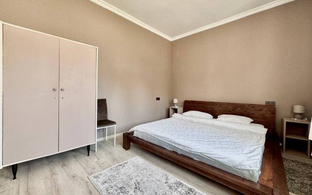 Apartamenty Shikarnaya Uyutnaya Treshka Vozle Ploschad Pobedy