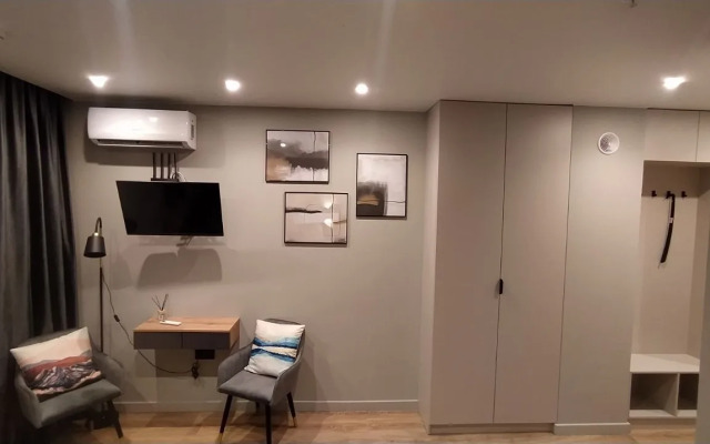 Na Leninskom prospekte 158A Flat