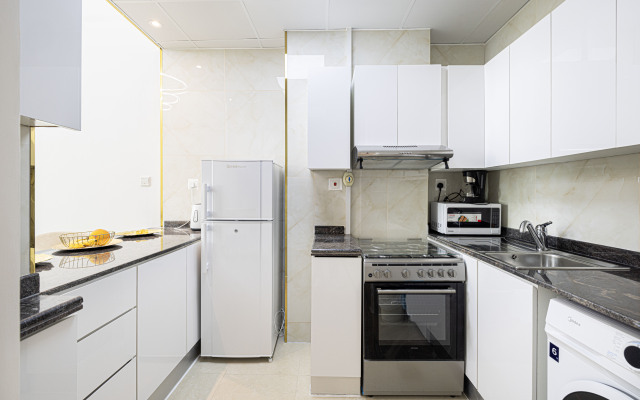 Luxury 1 Bedroom on Marina Walk Apartments