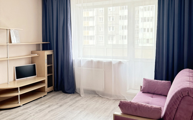 Ryadom S Metro Flat