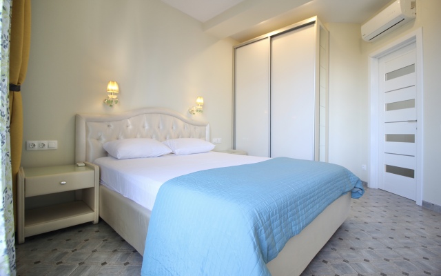 Apartments Alfa Chernomorskaya 17