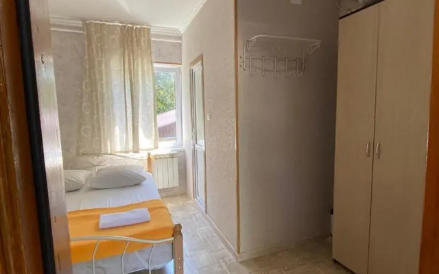 Na Lenina 284/1 Living quarters