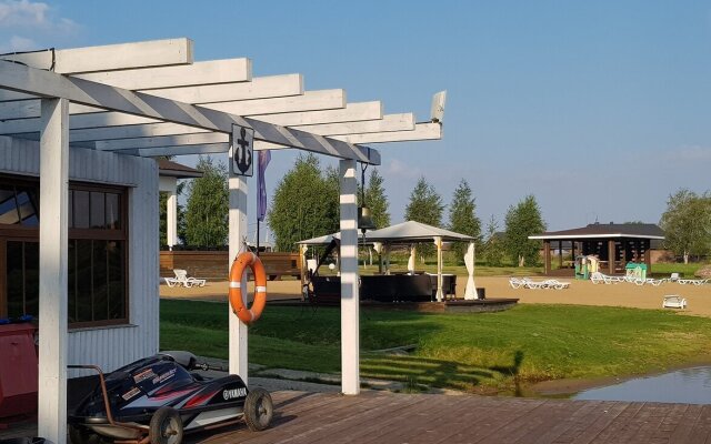 V Neftino Camping