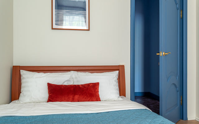 Apartments Kvart-Hotel, Staropimenovskiy per., 16