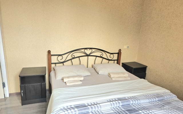 Marusya On Alexandrovsky Guest House