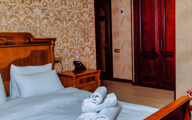 Отель Royal Historical Palace