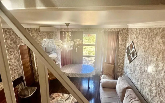 Na Pereulke 1-Y Postovoy 6 Private house