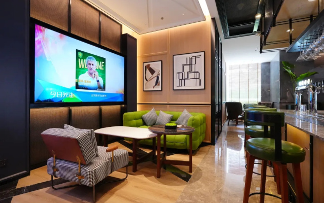 Отель Four Points By Sheraton Beijing Sanlitun Workers Stadium