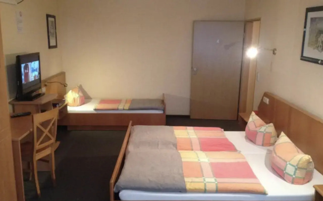 Отель Garni Viktoria