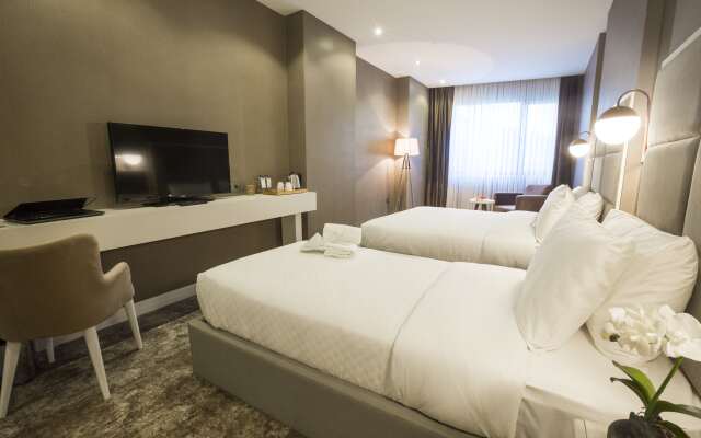 Royal Comfort Hotel