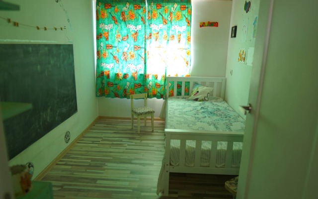 Helen and David Bird's Nest Apartments