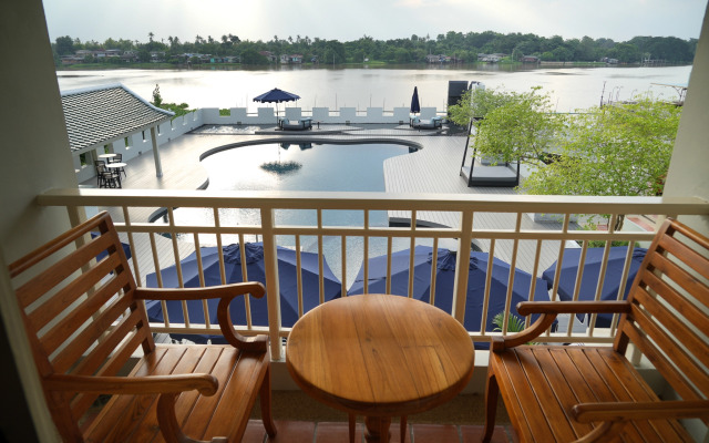 Kalanan Riverside Resort