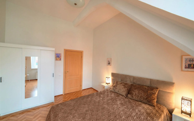 Квартира Уютная мансарда в самом центре