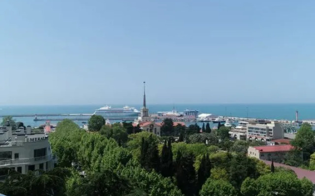 Na Ulitse Pervomayskoy 1 Flat